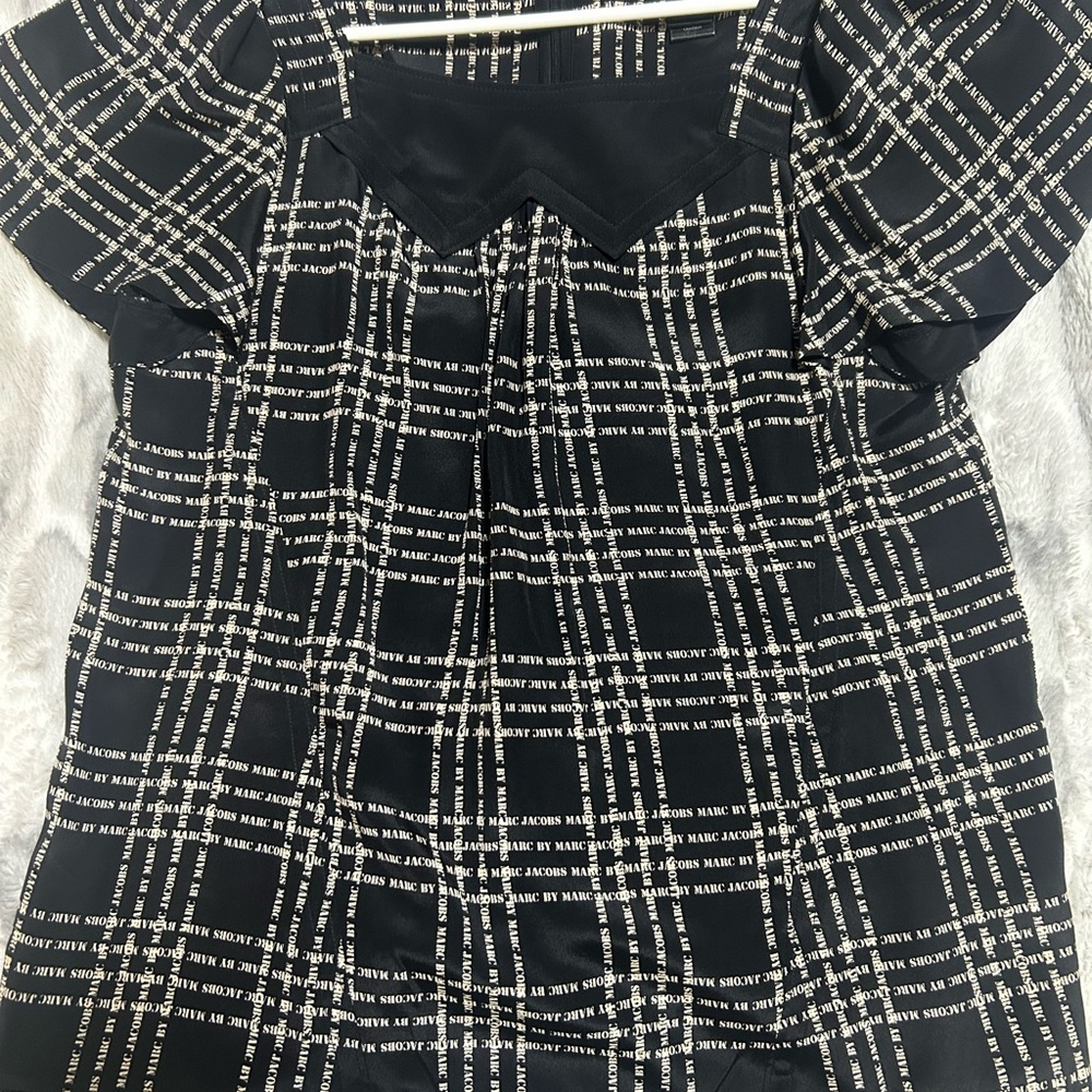 Marc By Marc Jacobs Black and White Pleated Puff Sleeve Top